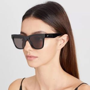 Le Specs Escapade Black Sunglasses. One size.